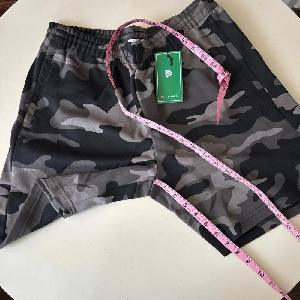 Flint Park Men’s 7” Camo Court Short Size XL Black Gray New